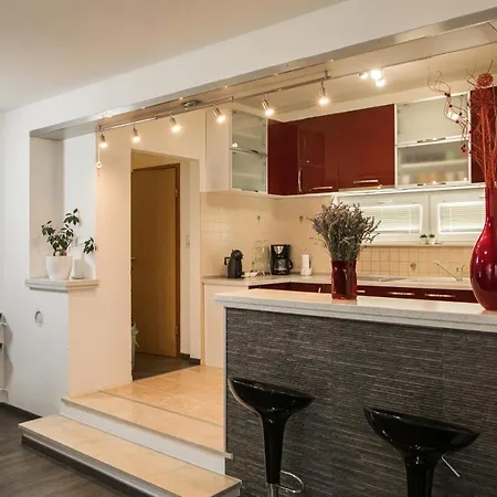 Apartment 3 Bedrooms Dmt Kastela