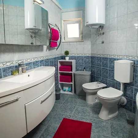 公寓 3 Bedrooms Dmt Kaštela