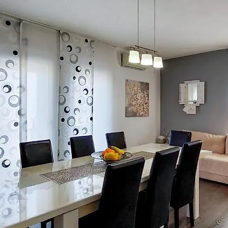 3 Bedrooms Dmt Kaštela