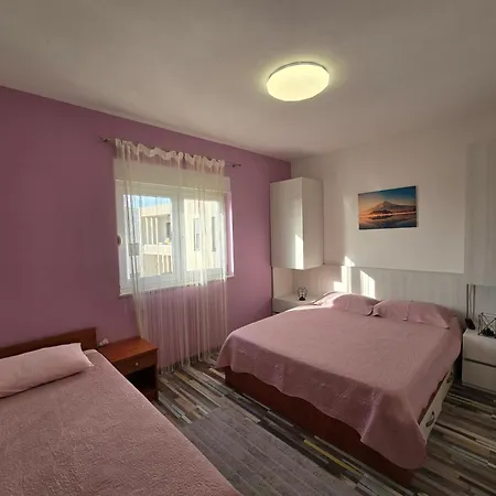 3 Bedrooms Dmt Kastela