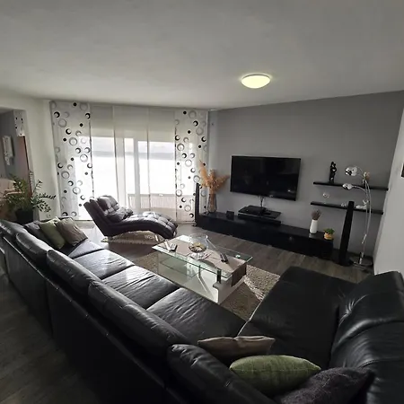 Apartment 3 Bedrooms Dmt Kastela