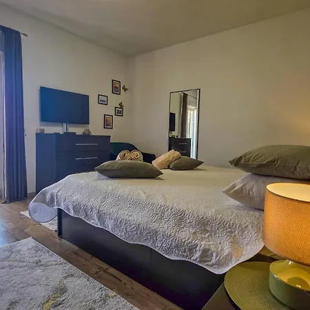 3 Bedrooms Dmt