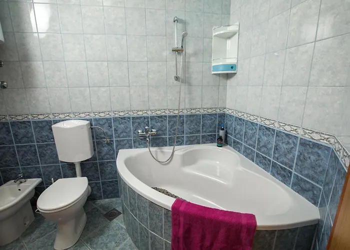 3 Bedrooms Dmt Apartament