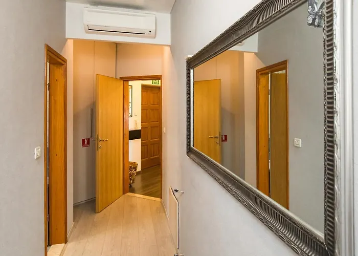 3 Bedrooms Dmt Apartament *