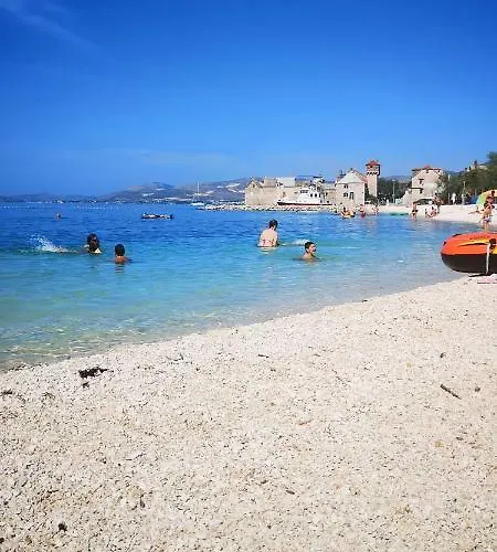 3 Bedrooms Dmt Apartment Kastela